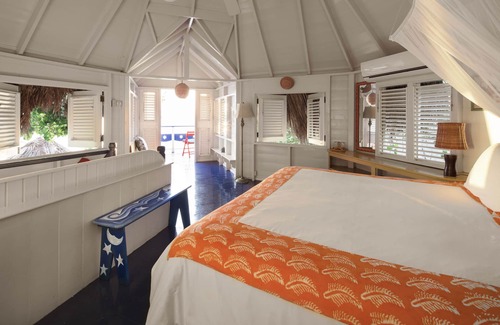 West End Hotel | The Caves