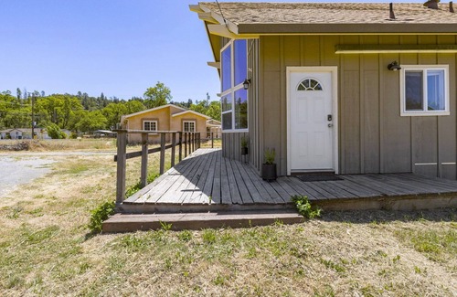 Soulsbyville House | The Caylor Chalet