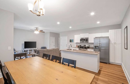 Southern Pines Villa | The Cedar at Ducks Landing