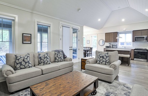 Minett House | The Cedar Cottage (#70)