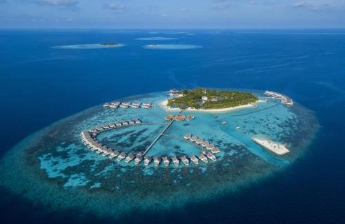 Centara Grand Island Resort | The Centara Collection, Machchafushi Island Resort & Spa Maldives - 30 percent discount on transfers for min 4 nights stay and more, valid for reservations between 11th Feb till 22 Dec 2025