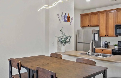 Northeast Park Hill Condo | The Central Hub
