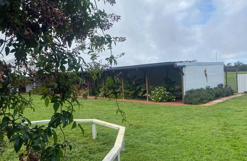 Wilga Cottage | The Centre of Everything & the Middle of Nowhere