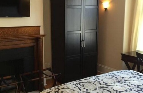 Downtown Ottawa Bed & Breakfast | The Century House B&B Ottawa