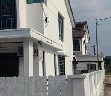 Sungai Buloh House | The Cermai Homestay