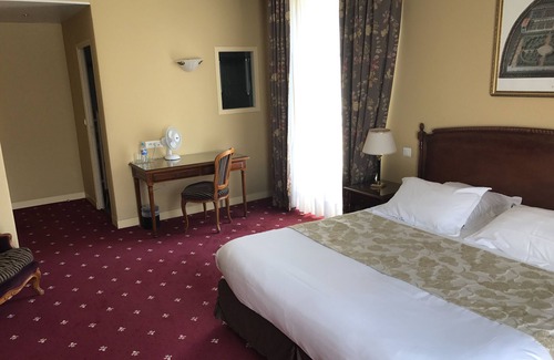 Sancy Bed & Breakfast | The Château de Sancy residence