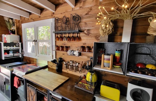 Saint-Jean-du-Pin Ski Chalet | The chalet with jacuzzi and sauna