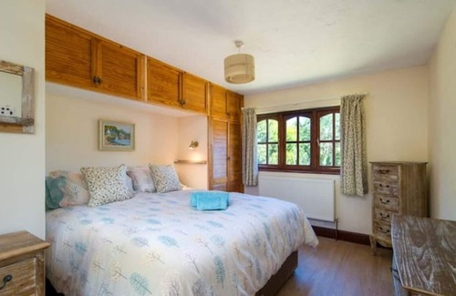 Newport House | The Chapel, 2/3bed, with nature on your doorstep.