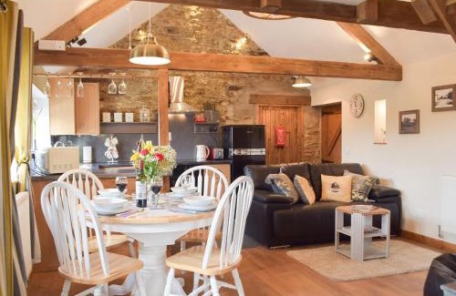 Llandysul House | The Chapel Barn