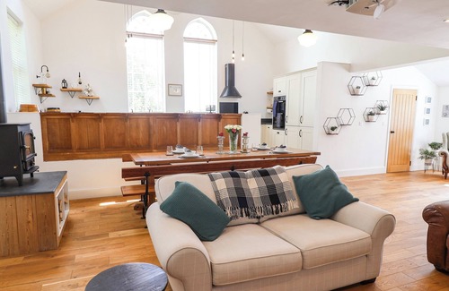 Holestone Moor Cottage | The Chapel