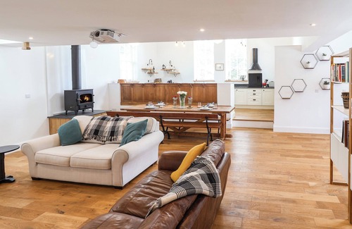 Holestone Moor Cottage | The Chapel
