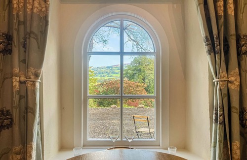 Abergavenny Cottage | The Chapel - UK45026
