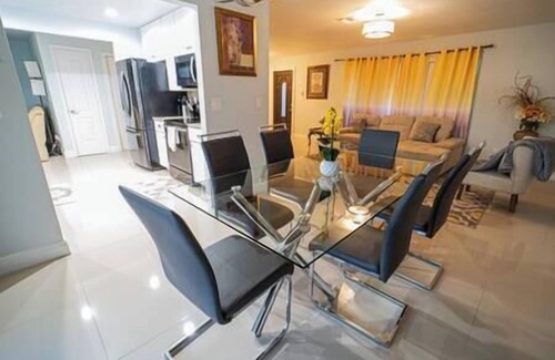 Royal Palm Beach House | The "Chardonnay Resort" Luxury home with pool/spa