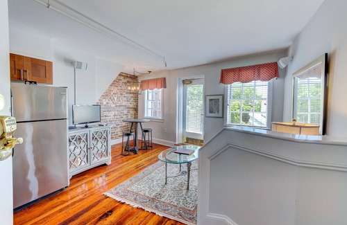 Charleston Historic District Condo | The Charleston-Where Luxury & Location Meet