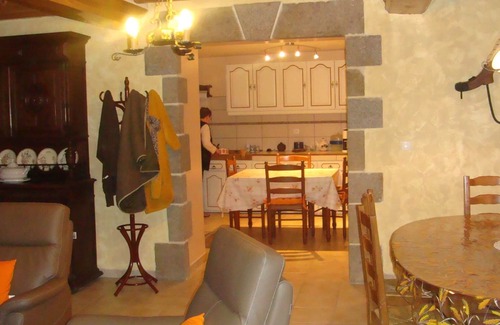 La Haye-Bellefond Cottage | The charm of old stones