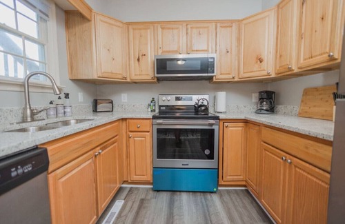 Martinsburg Apartment | The Charming Crib 2 bedroom Apartment