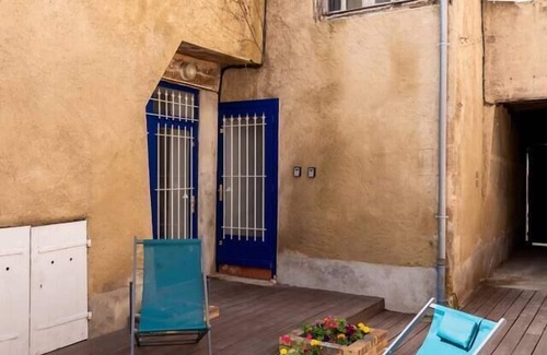 Moulins House | The charming house