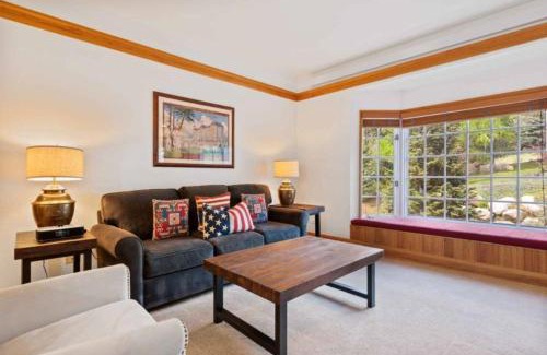 Beaver Creek Apartment | The Charter at Beaver Creek B230