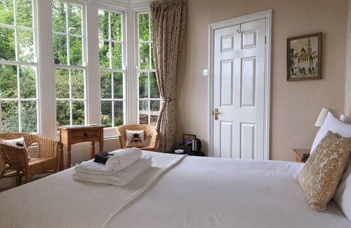 Torquay Bed & Breakfast | The Charterhouse