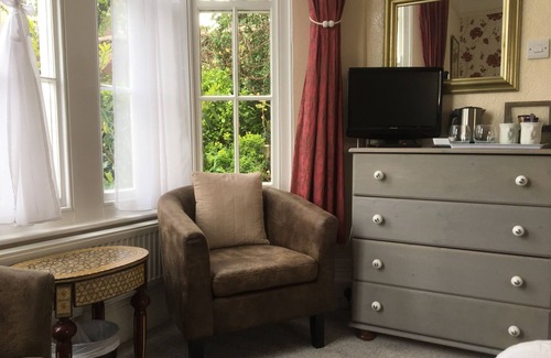 Torquay Bed & Breakfast | The Charterhouse