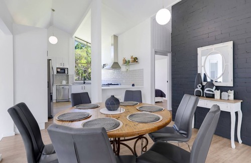 Falls Creek House | The Chateau by Experience Jervis Bay
