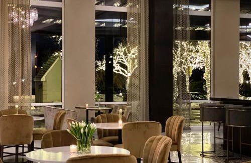East Brunswick Hotel | The Chateau Grande Hotel