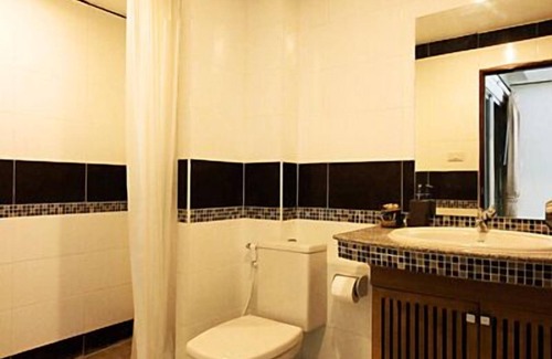 Chan Kasem Hotel | The Chateau Luxury Serviced Apartment
