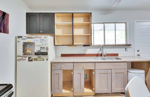 Manchaca House | The Chateau Unit B