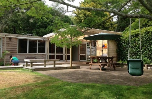 Lake Tarawera House | The Cheeky Tui Holiday House