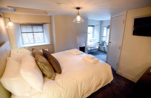 Thornham Hotel | The Chequers Inn, Thornham