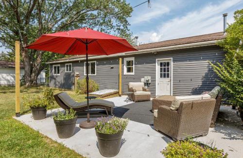 Mayfield House | The Cherry House 3Bd 1B