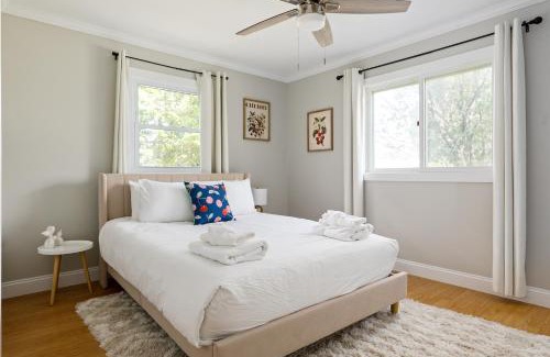 Mayfield House | The Cherry House 3Bd 1B