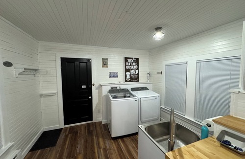 Geneva House | The Cherry Street Retreat: Charming, freshly renovated house in downtown Geneva