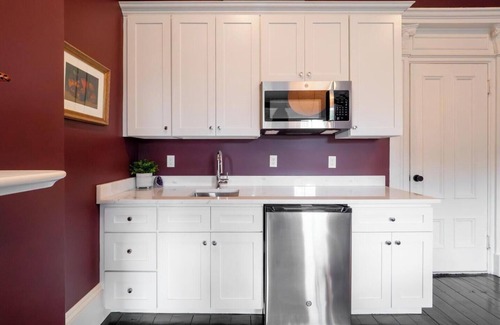 South End Apartment | The Chester: Urban Chic Retreat In South End