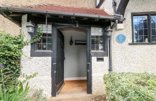 Peterborough House | The Chestnuts