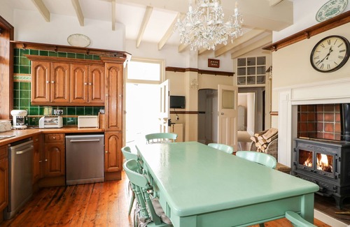 Peterborough Cottage | The Chestnuts