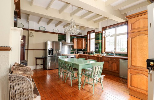 Peterborough Cottage | The Chestnuts