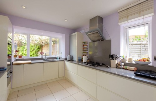 Glastonbury House | The ChestnutsnLuxury self catering accommodation in Glastonbury
