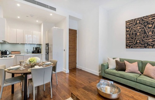 Queen's Gate Hotel | The Chic - Kensington