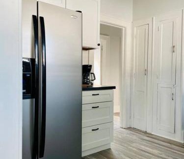 Evansville Apartment | The Chic Shack/Centrally Located 2BR/1BA Home