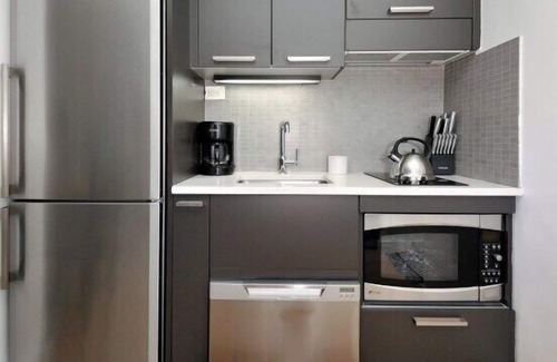 Midtown East Apartment | The Chic Vibe 8653