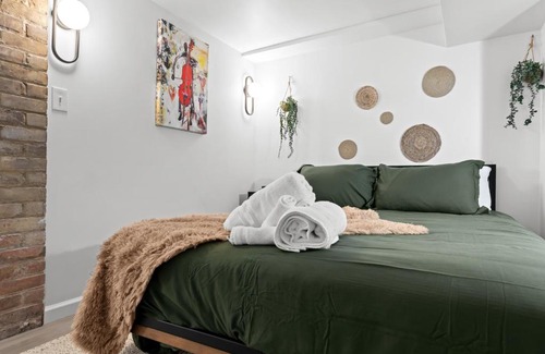 Detroit Apartment | The Chill Cellar