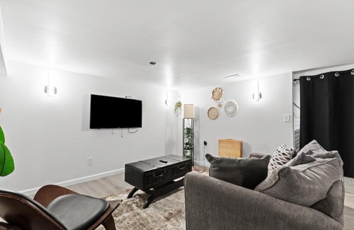 Detroit Apartment | The Chill Cellar