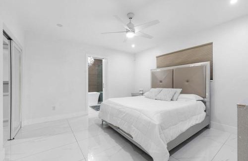 Miami Lakes House | The Chill Sunny Casa Near Beaches