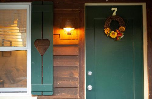 Chimney Rock Hotel | The Chimney Rock Inn & Cottages