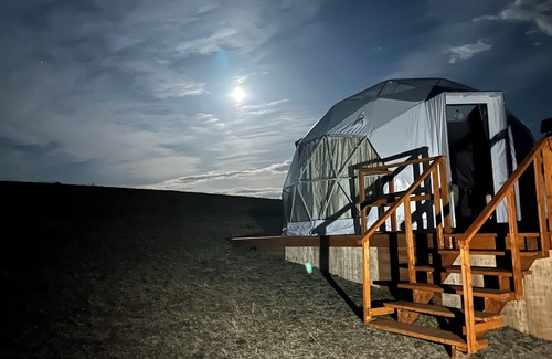 Redcliff RV Rental | The Chinook Breeze Dome
