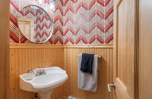 Alanson Cabin | The Chippewa House: 2 BR, 2.5 BA in Alanson, Sleeps 6