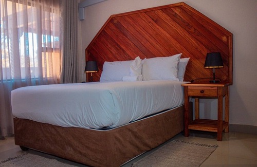 Kasane Bed & Breakfast | The Chobe Inn