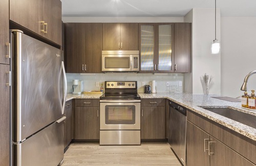 George Bush Park/Eldridge Apartment | The Chocolate Room on Briar
