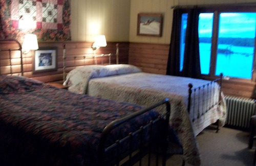 Bridgton Cabin | The Christmas Tree Inn